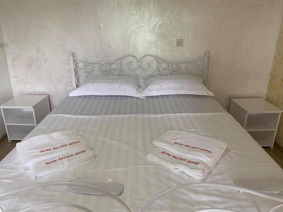 Elite Palace Plus Hotel 바투미 외부 사진